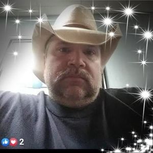 Meet your Posher, Derrick